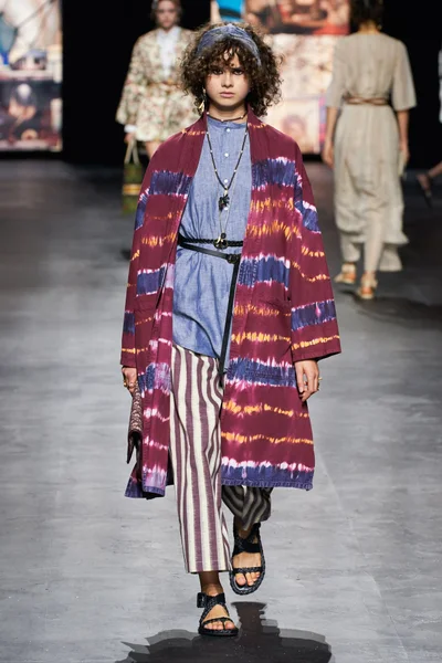 Look 73
